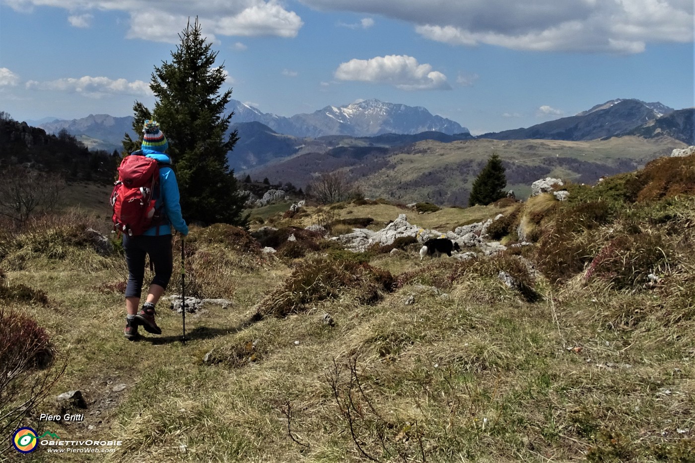 77 Vista sui Piani d'Alben  al Gherardi e verso il Grignone.JPG